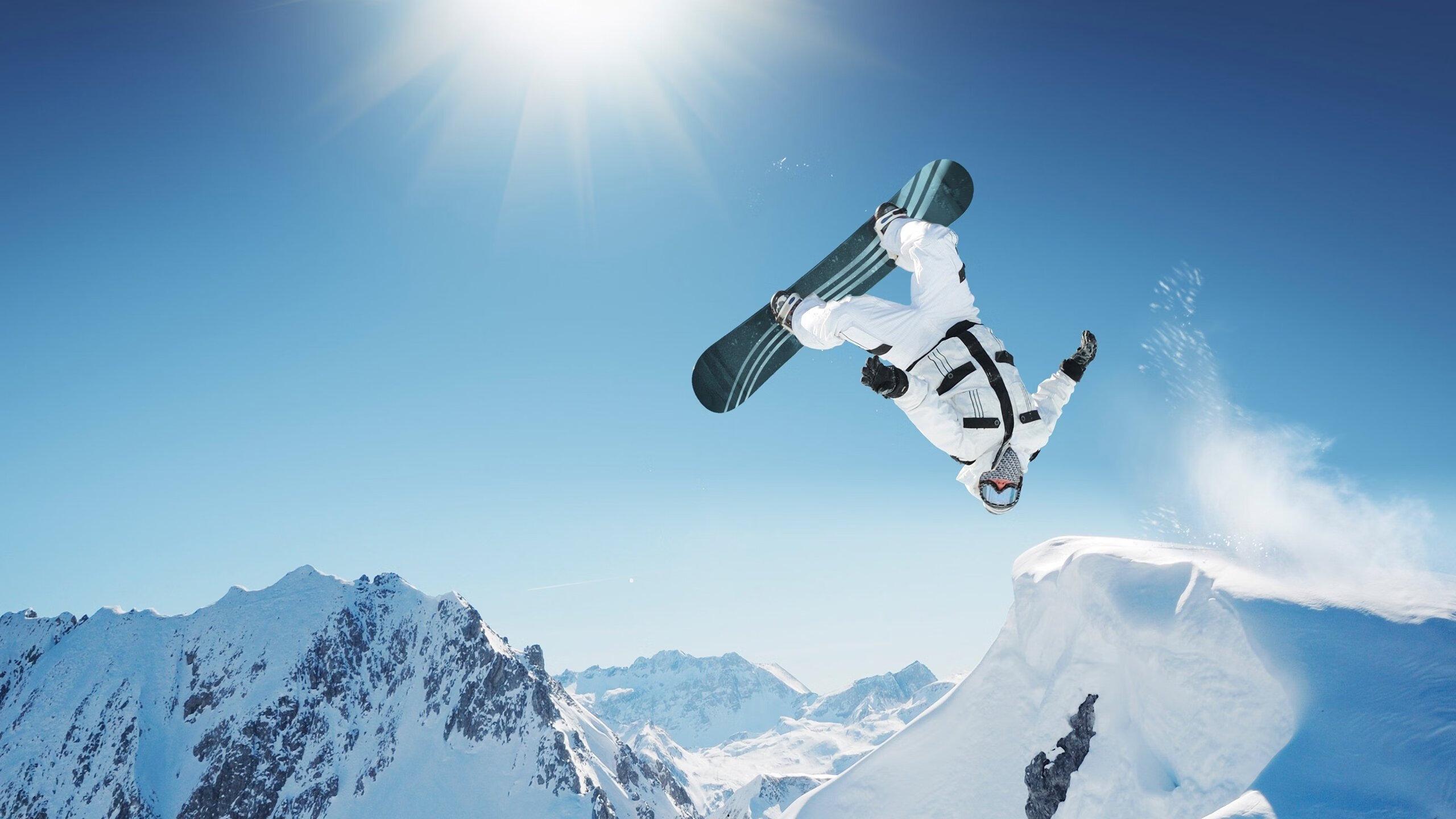 体育产业迎来黄金发展期，政策助力与消费升级双轮驱动